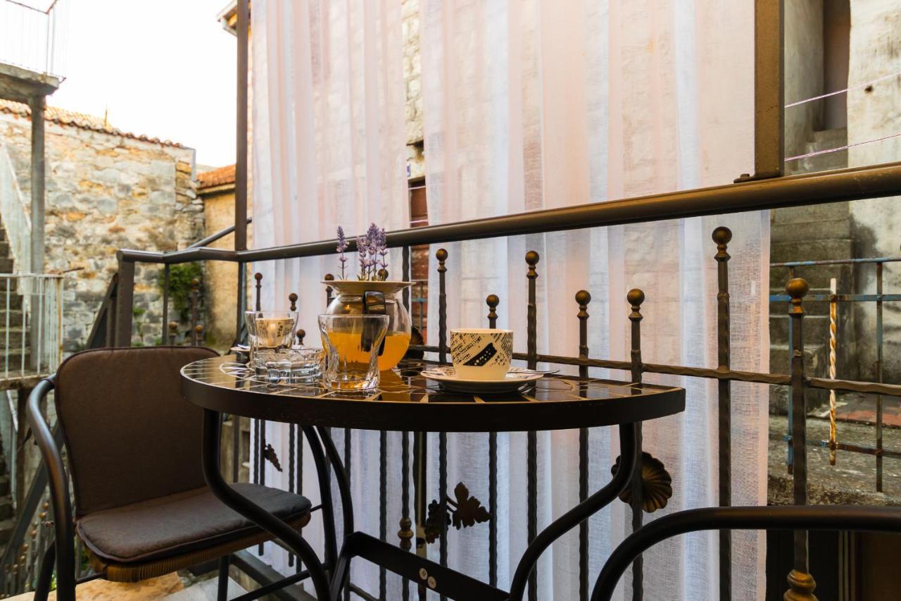 Apartment Vitturina Kaštela Kültér fotó