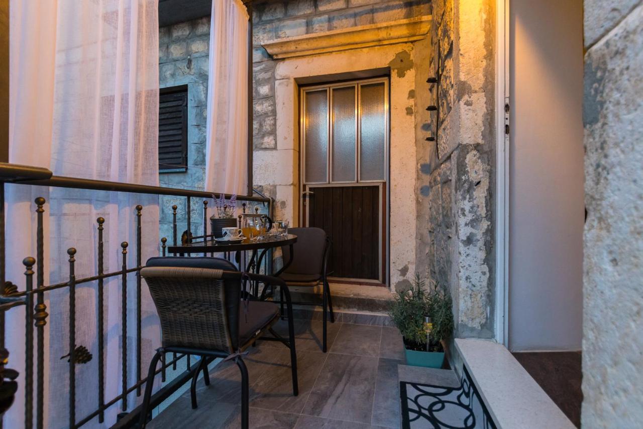 Apartment Vitturina Kaštela Kültér fotó